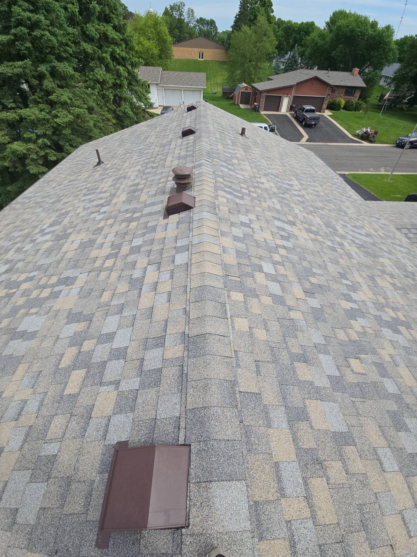 Roofing project completed by Solaris in Lakefield, MN
