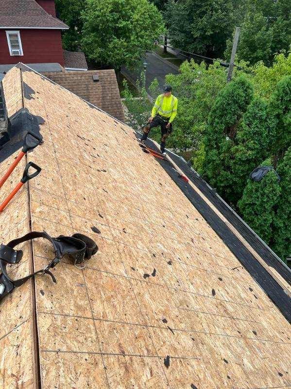Roofing project completed by Solaris in New Richmond, WI