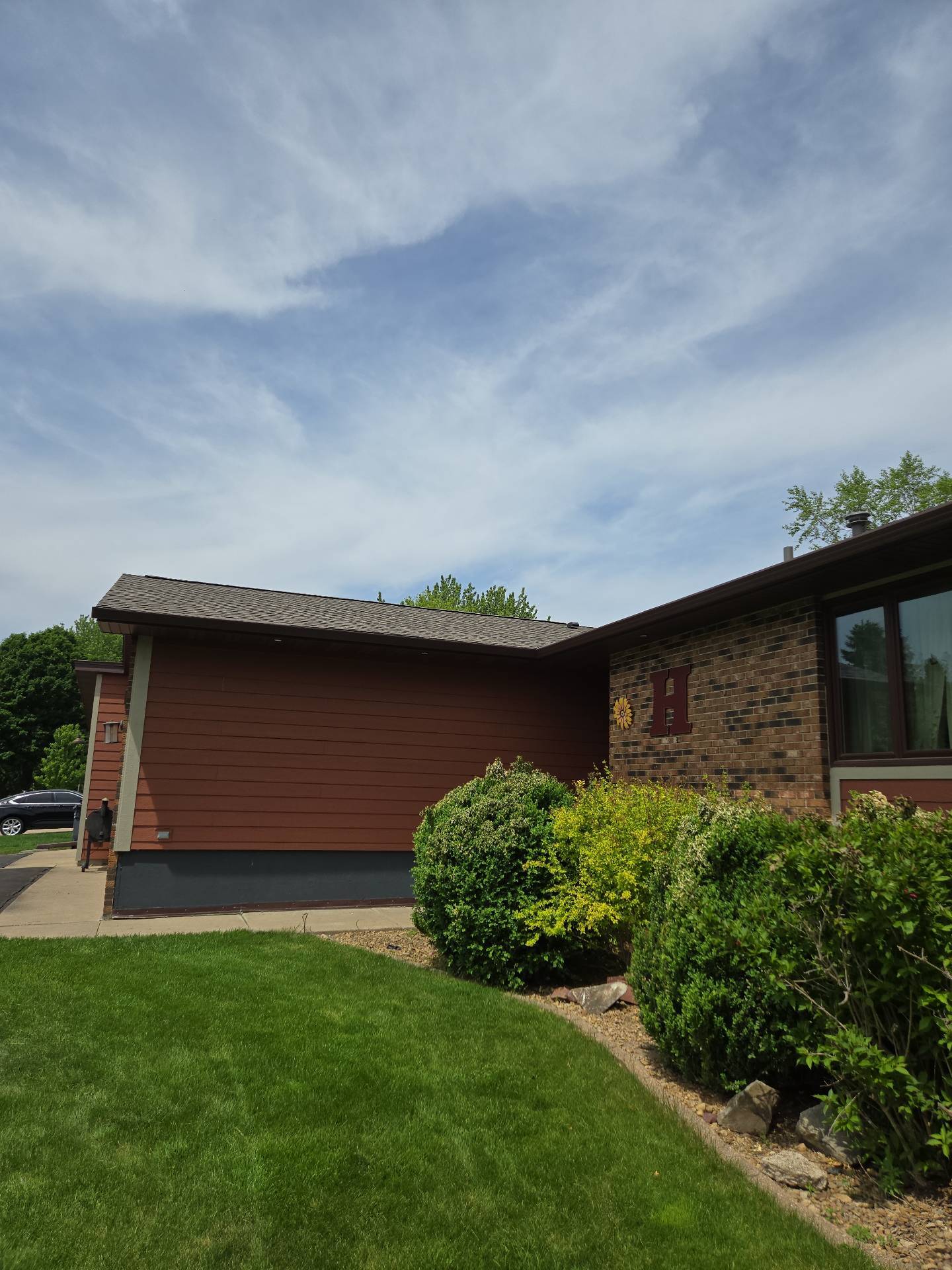 Roofing project completed by Solaris in Lakefield, MN